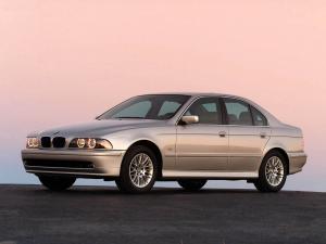 BMW 530i Sedan 2000 года